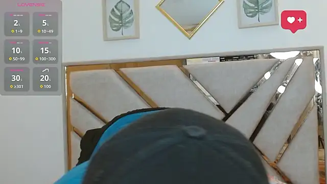 oliver   saint online show from March 26, 12:26 am