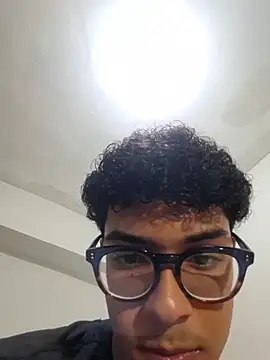 SweetMig online show from March 4, 3:46 am