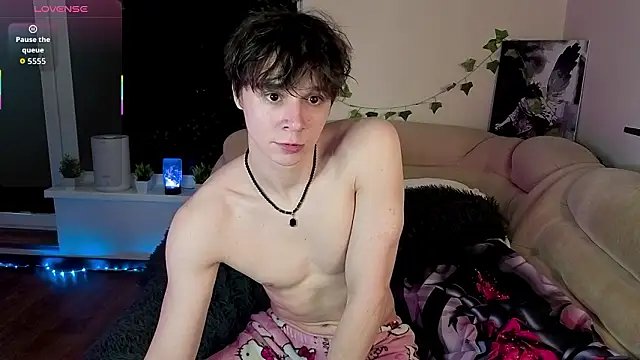 AnthonyCuutie online show from March 23, 1:39 pm