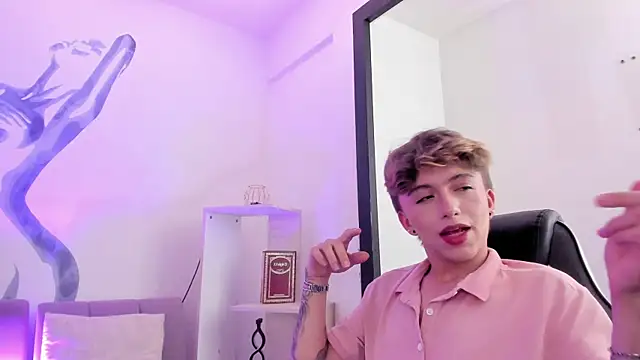 ManuelPiper  online show from February 28, 9:03 pm