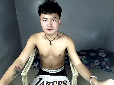 Onlyloverhugedan online show from March 3, 12:01 pm