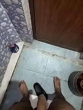 lkjhgf12qwe online show from March 5, 3:30 pm