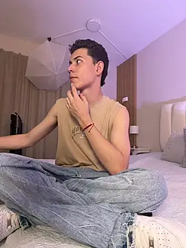 nicocrown online show from March 23, 8:04 pm