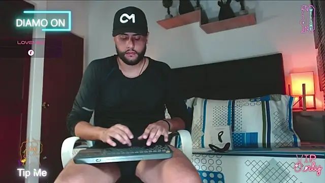 daniel hunther online show from March 16, 2:21 pm