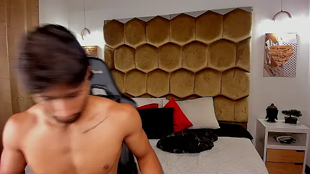 Emmet CollinsJS online show from March 22, 3:55 am