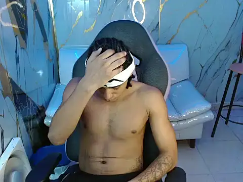 taylor bigdick18 online show from March 21, 12:47 am