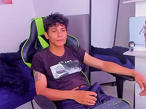 PaulTallx online show from March 19, 6:55 pm