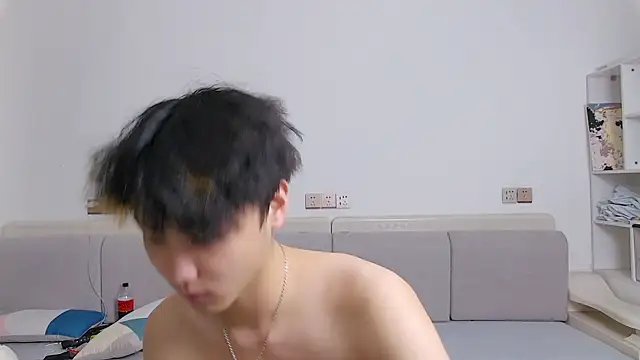 icecream-002 online show from March 31, 11:45 am