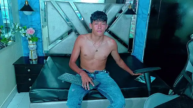 Tigger Collins online show from March 14, 7:43 pm