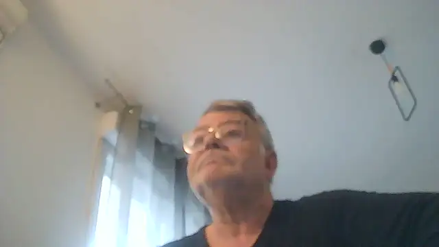 oura online show from April 25, 7:00 am