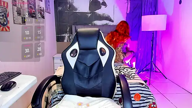 liam scoot  online show from April 25, 4:37 am