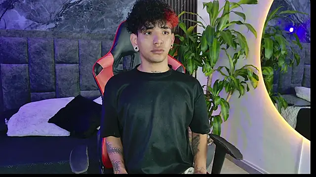 noah travis online show from March 13, 1:41 pm