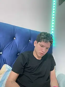 Theus26  online show from March 24, 11:52 pm