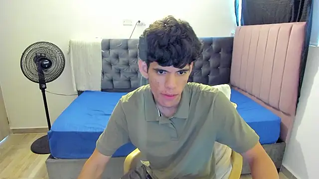 Josy 11 online show from March 23, 10:05 pm