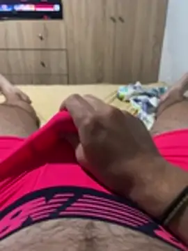 tommyxxx2026 online show from August 3, 5:52 pm