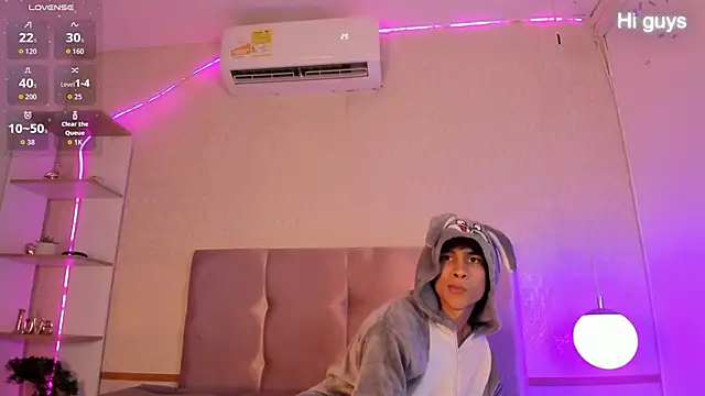 Cheys Mast online show from April 23, 6:54 pm