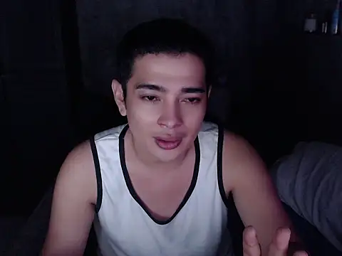 Snapshot of Treat2Heaven chatting on April 22, 12:10 pm Treat2Heaven online show from April 22, 12:10 pm