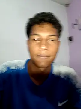 soytupapi122 online show from May 3, 9:28 pm