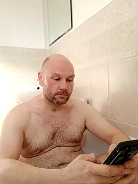 pitch 122 online show from April 2, 4:15 pm