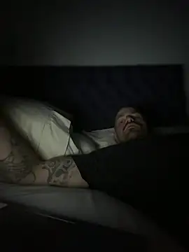 whitelioncody online show from May 1, 5:00 am