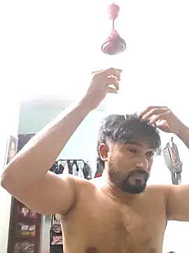 varun2184 online show from May 4, 6:53 pm