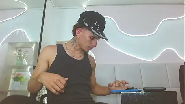 DanntheStiff online show from June 2, 7:48 pm