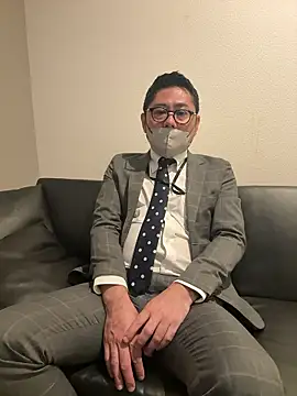 RYUICHI 1919 online show from May 20, 10:33 am