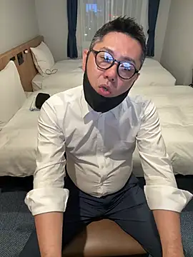 RYUICHI 1919 online show from May 26, 12:23 pm