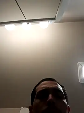 Ben972928 online show from April 6, 11:48 pm