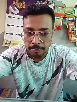 herochoclateboy online show from May 3, 4:04 am