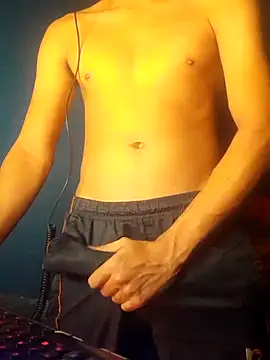 NovinhoTopBrasil online show from June 27, 1:52 am