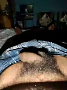 smalldick691333 online show from May 10, 4:19 pm
