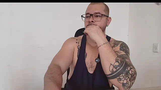 Snapshot of Alton_Mason chatting on July 3, 6:01 pm Alton Mason online show from July 3, 6:01 pm