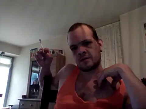 pig94pig online show from April 14, 2:49 pm