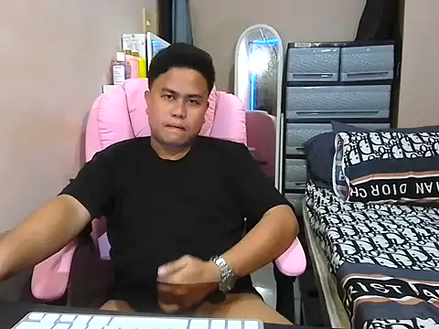 tipsy butter online show from June 4, 7:58 am