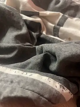 emerensix online show from April 12, 8:05 am