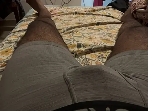 smalldick1202 online show from April 14, 10:20 pm