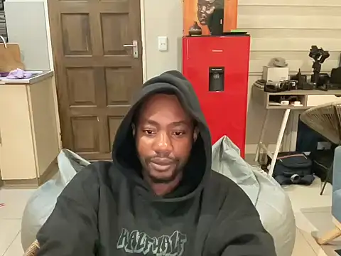 MunyaiSimo34156 online show from April 14, 11:37 pm