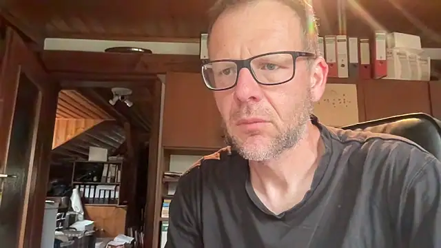o florian o1 online show from June 1, 5:19 am