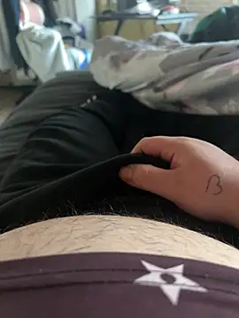 luluThong22 online show from April 16, 5:35 pm