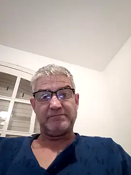 elpeke18 online show from March 14, 6:31 am