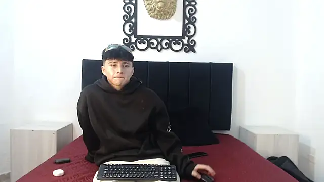 LunayDream online show from May 22, 11:37 am