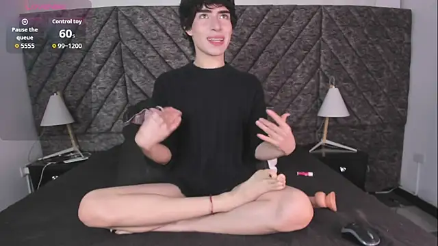 DemonFoxx online show from June 8, 12:28 pm