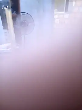 ange2005 online show from April 23, 1:54 am