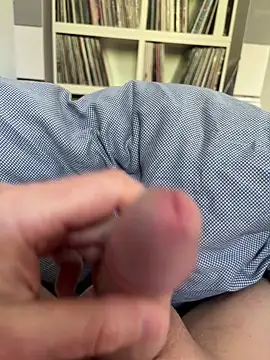 b3rln online show from April 26, 7:39 am