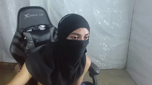 JHOANpss online show from April 28, 12:49 am