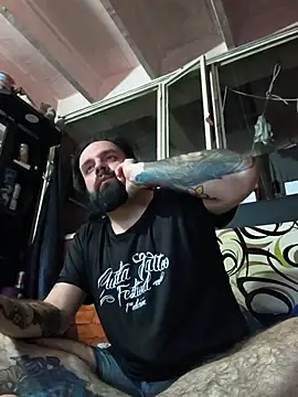 erikthor online show from June 24, 6:27 am