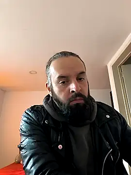 erikthor online show from May 2, 4:54 pm