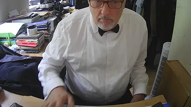 SuitedSub63 online show from August 5, 1:27 pm