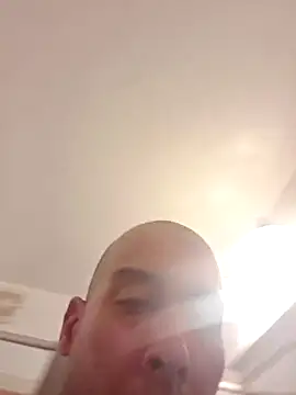 Mikeyjoe2840 online show from May 9, 2:56 am